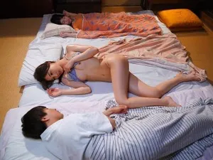 Dù đã có nhân tình nhưng cô bạn gái vẫn thấy anh trai nện khoái hơn