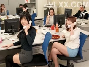Gái xinh cấp ba ê ẩm lỗ lồn cùng cặc bự của hàng xóm